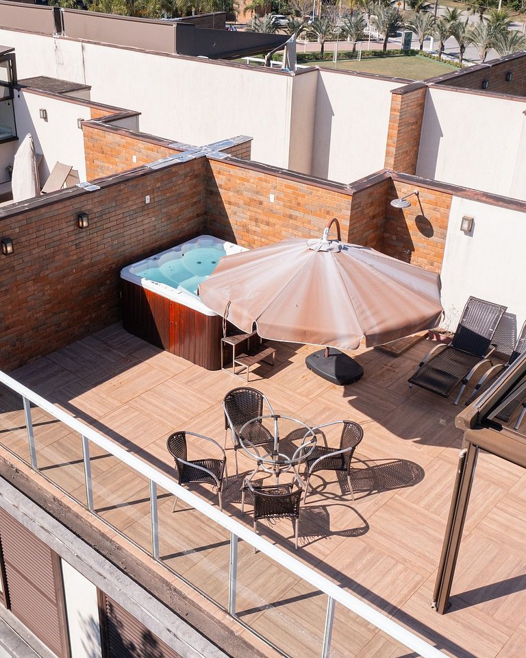 Dúplex con jacuzzi en Riviera