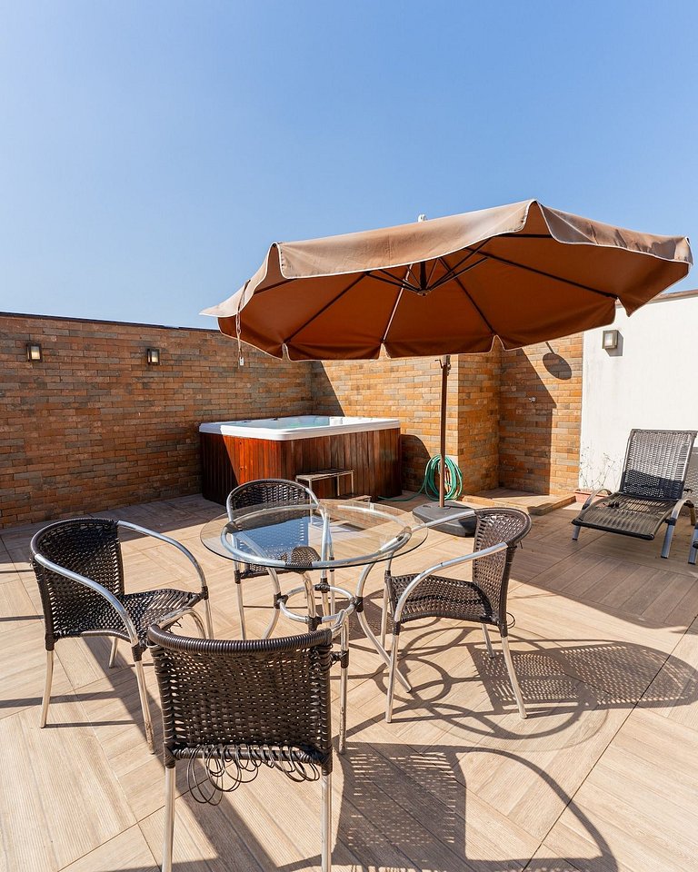 Duplex com Jacuzzi em Riviera