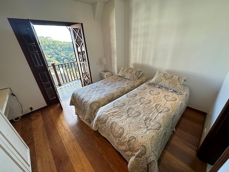 Beautiful Duplex in Campos do Jordão