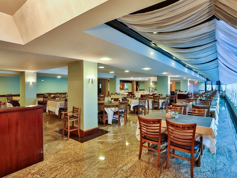 Camas Queen com serviço de hotel