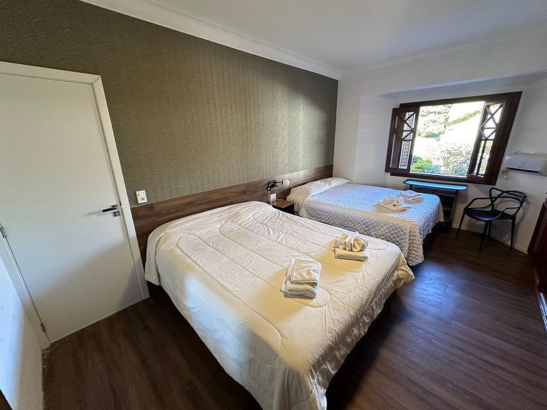 Camas Queen com serviço de hotel