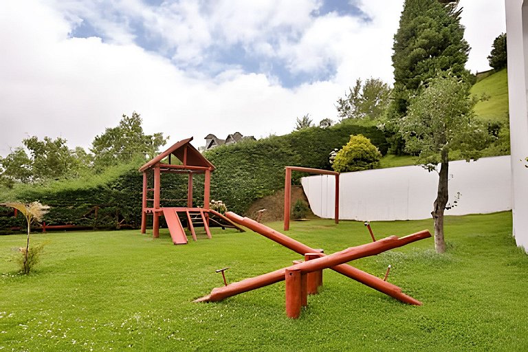 Pink apartment in Castelo for Family