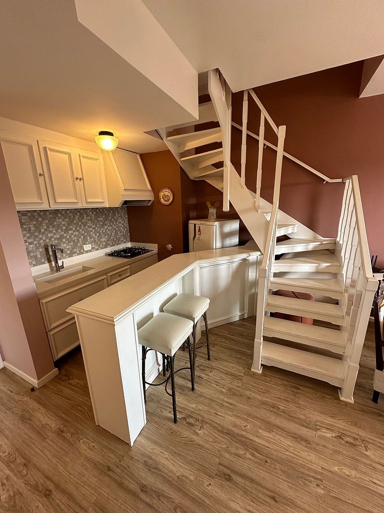 Pink apartment in Castelo for Family