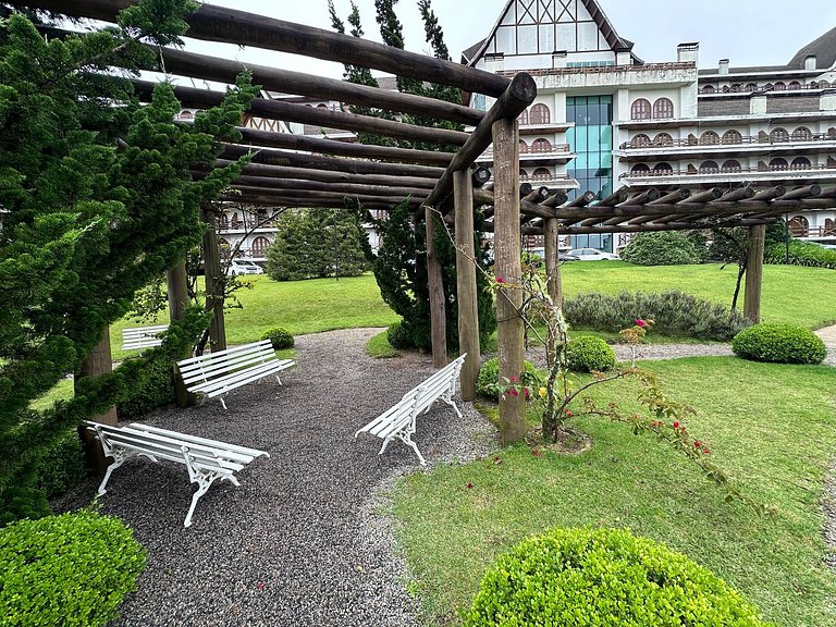 QUATRE SAISONS RESIDENCE