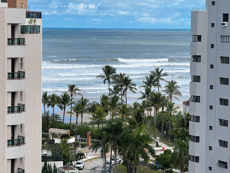 Ático con piscina privada y vistas al mar