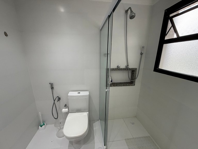 Ap com Piscina e Churrasqueira Privativa