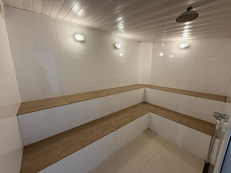 Ap com Piscina e Churrasqueira Privativa