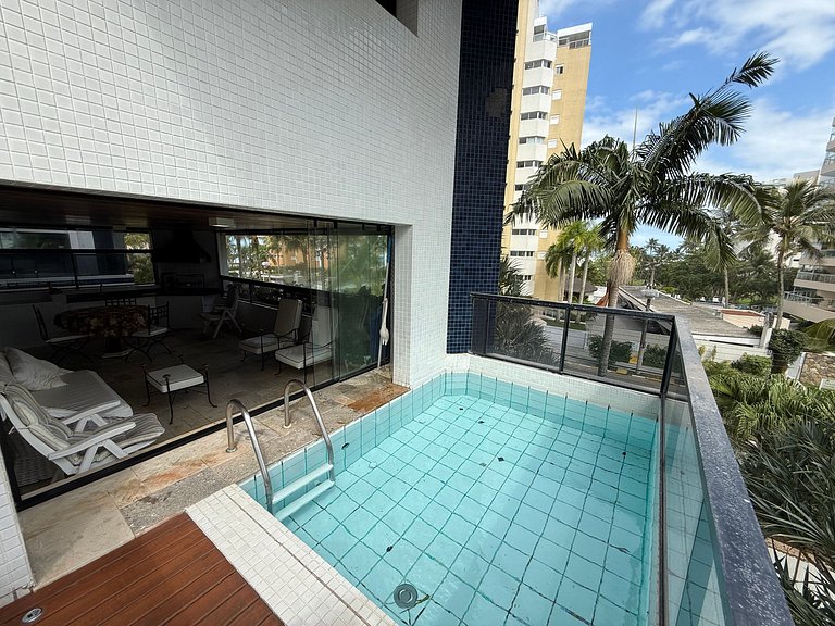 Ap com Piscina e Churrasqueira Privativa