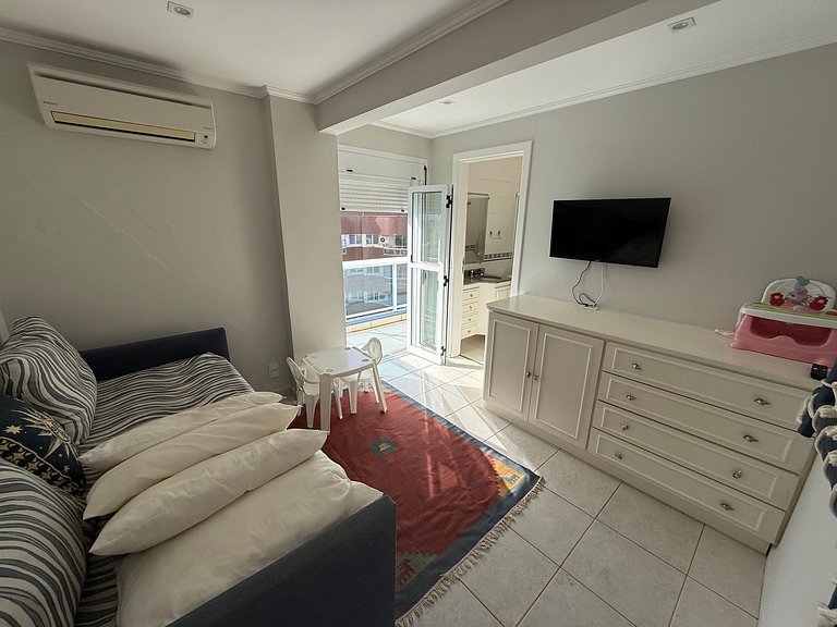 Cobertura com Piscina e Vista Mar | Porto Maré
