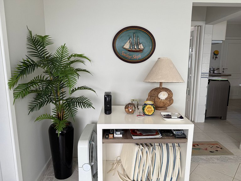 Ático con piscina privada y vistas al mar