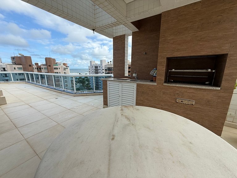 Cobertura com Piscina Privativa e Vista Mar