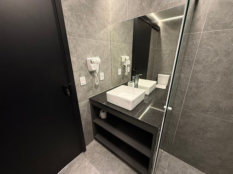 Suite com Ar-condicionado Quente e Frio