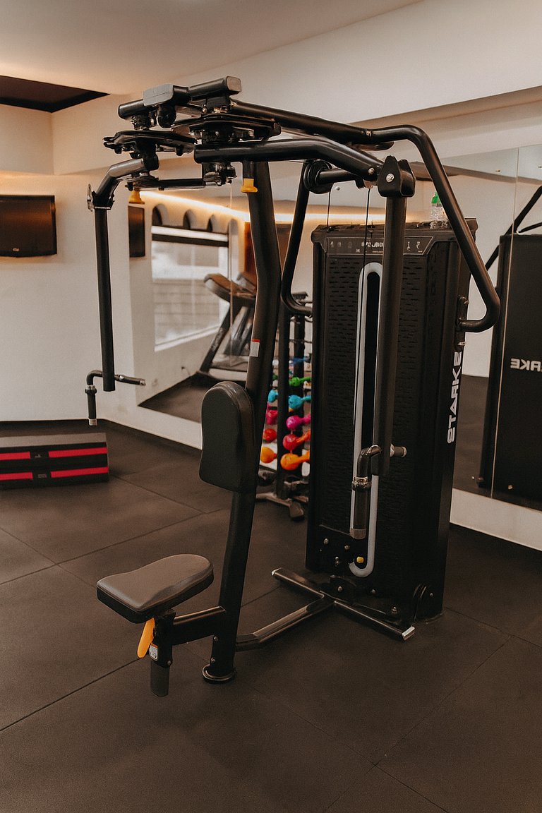 Suite with Hot and Cold Air Conditioning