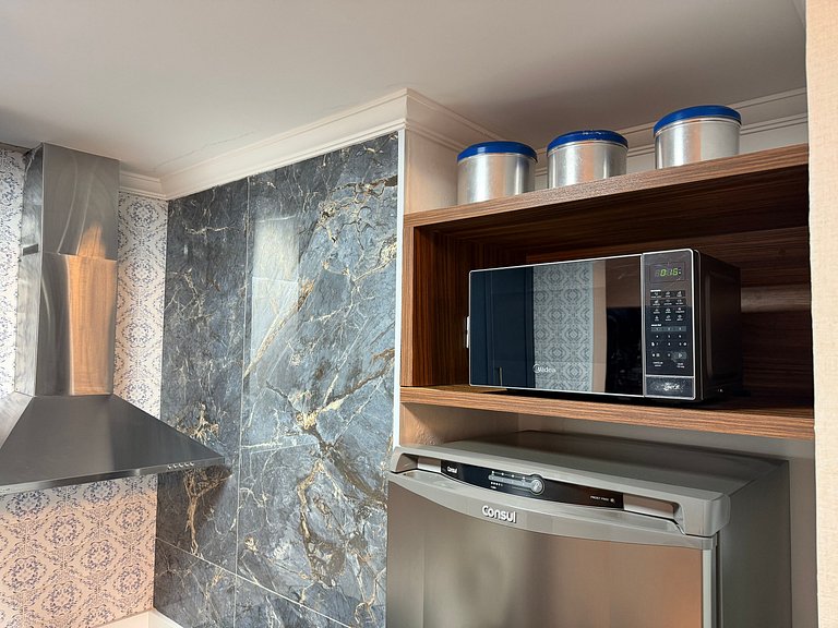 Flat Castle Home Green Home