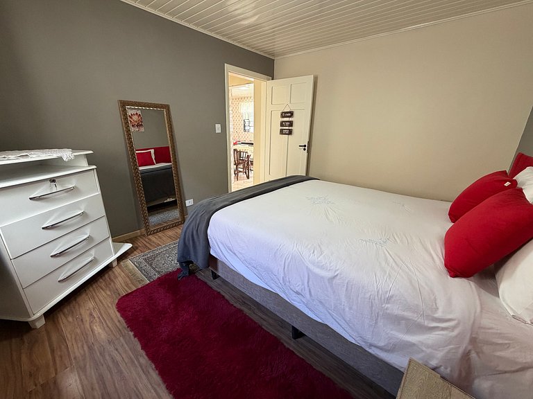 Cozy and well-located house.