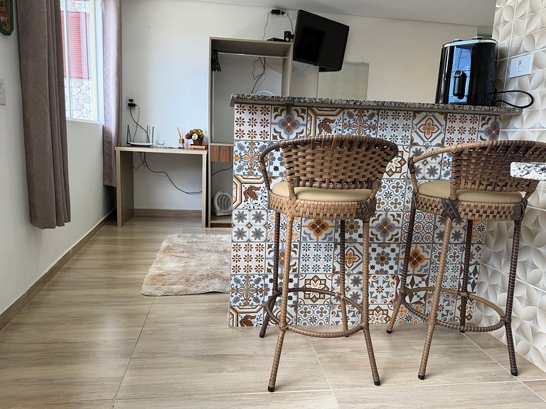 Cozy Suite with Private Kitchen