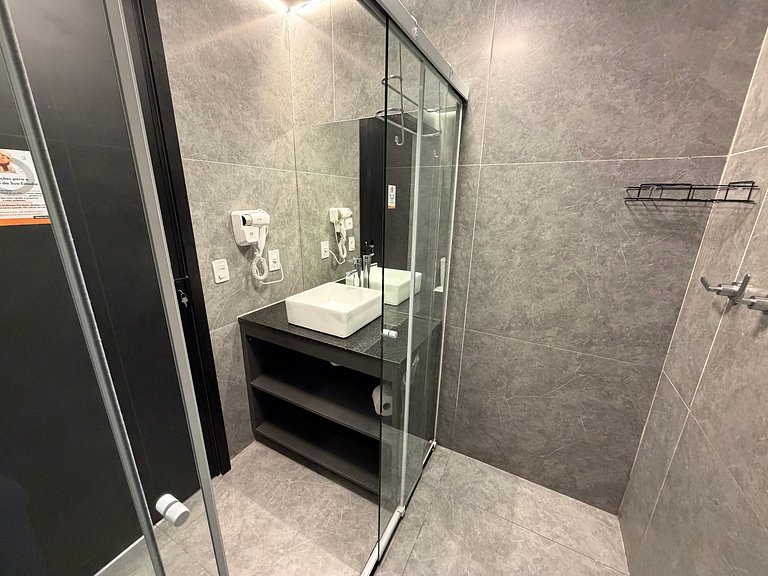 Suite com Ar-condicionado Quente e Frio