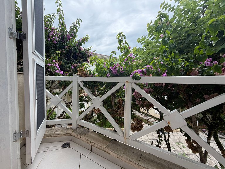 Complete house in Juquehy with beach service.