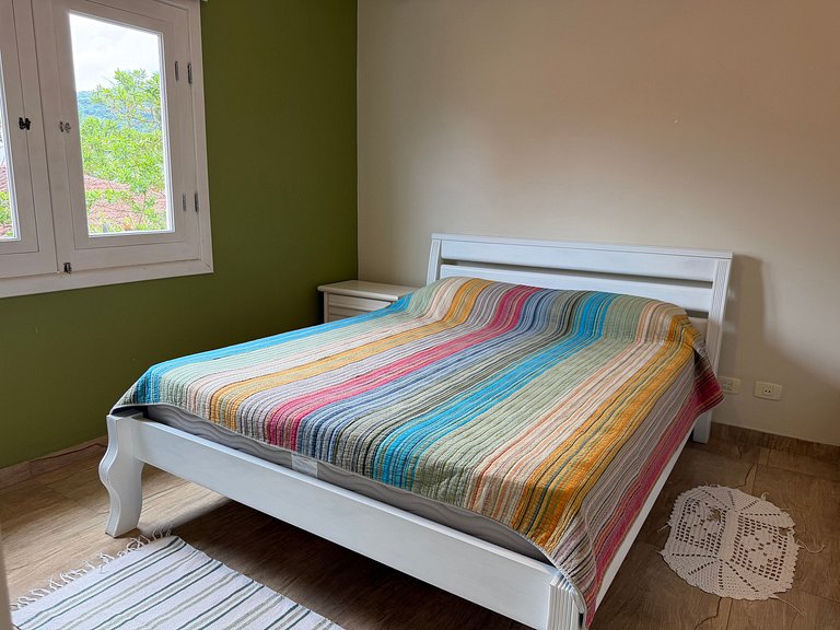 Casa completa en Juquehy con servicio de playa.