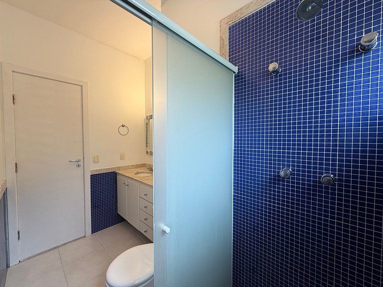 Complete house in Juquehy with beach service.