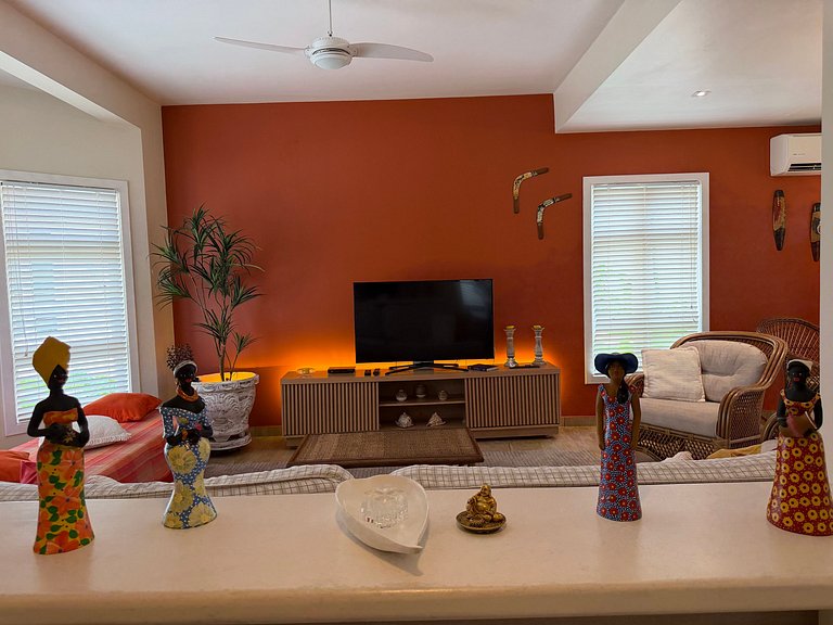 Complete house in Juquehy with beach service.