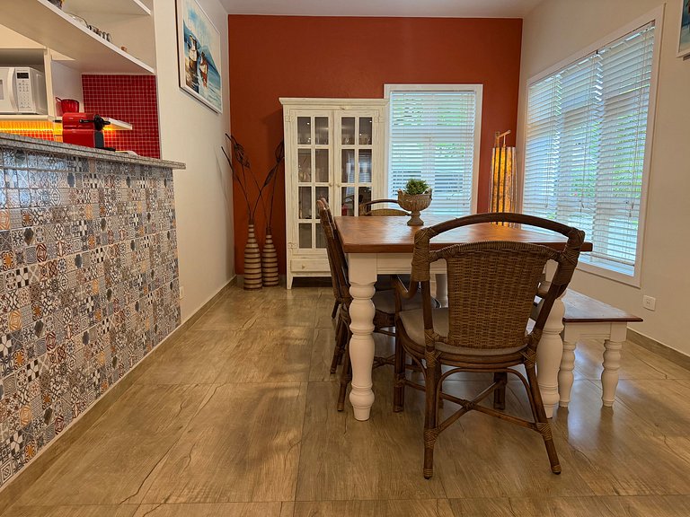 Complete house in Juquehy with beach service.