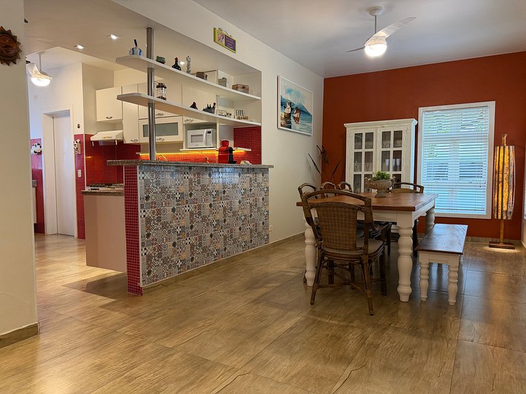 Complete house in Juquehy with beach service.