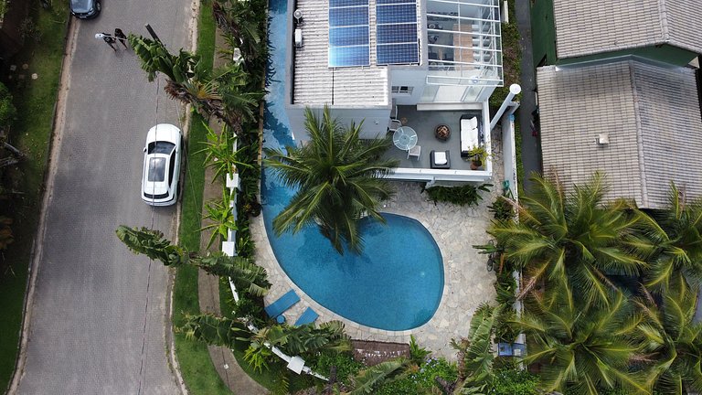 Casa com 5 quartos / Saúna e Piscina Privativa