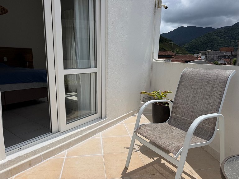 Casa com 5 quartos / Saúna e Piscina Privativa