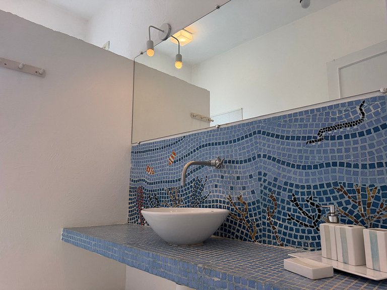 Casa com 5 quartos / Saúna e Piscina Privativa