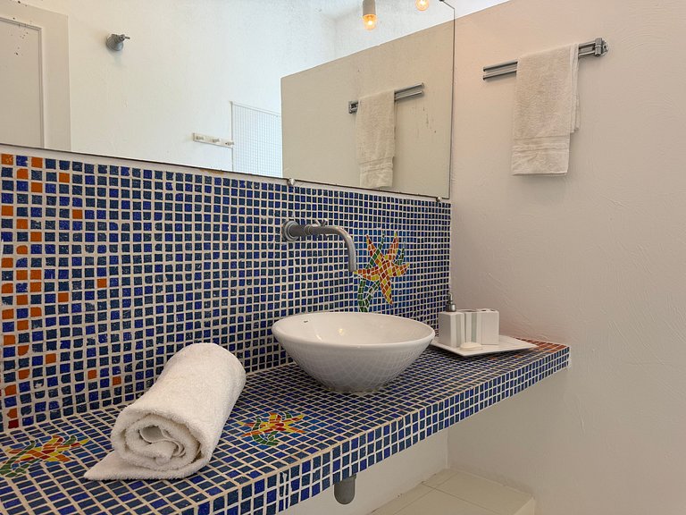 Casa com 5 quartos / Saúna e Piscina Privativa