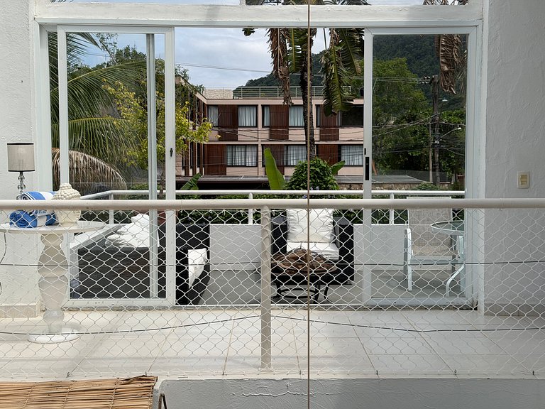 Casa com 5 quartos / Saúna e Piscina Privativa