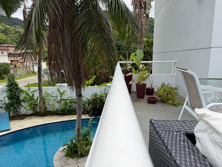 Casa com 5 quartos / Saúna e Piscina Privativa