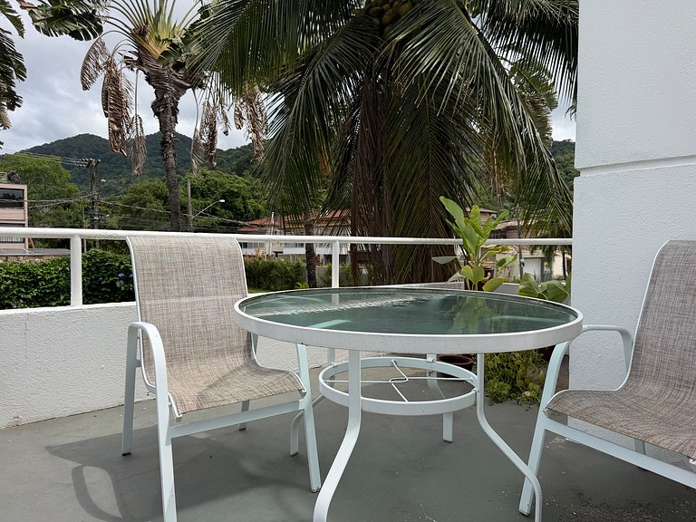 Casa com 5 quartos / Saúna e Piscina Privativa