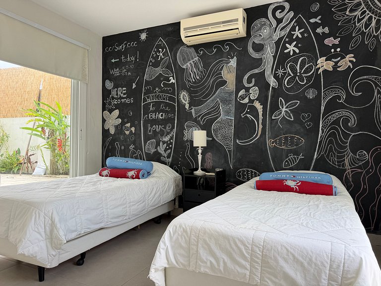 Casa com 5 quartos / Saúna e Piscina Privativa