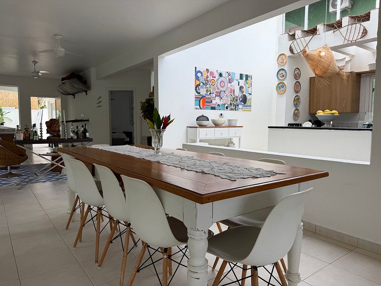 Casa com 5 quartos / Saúna e Piscina Privativa