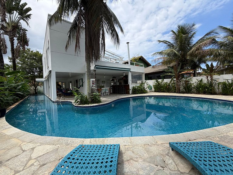 House with 5 bedrooms, sauna, and private pool