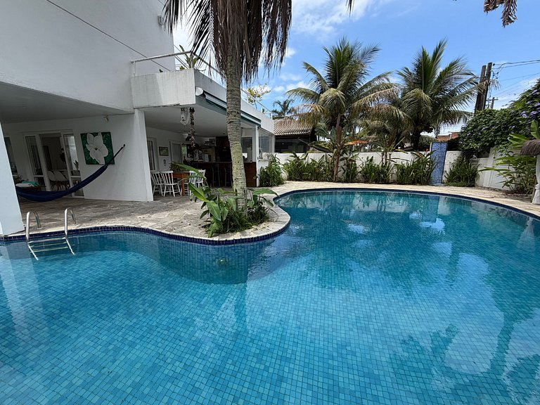 Casa com 5 quartos / Saúna e Piscina Privativa