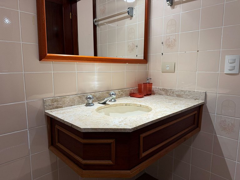 Duplex Espaçoso no Home Green Home