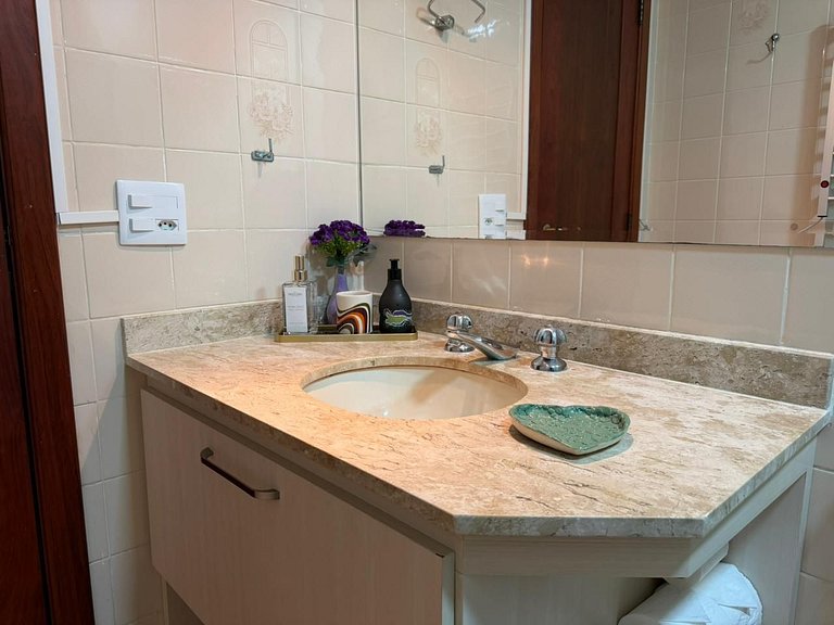 Apartamento com lareira y vista al atardecer