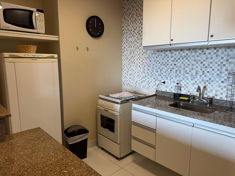 Flat com varanda e conforto nas montanhas