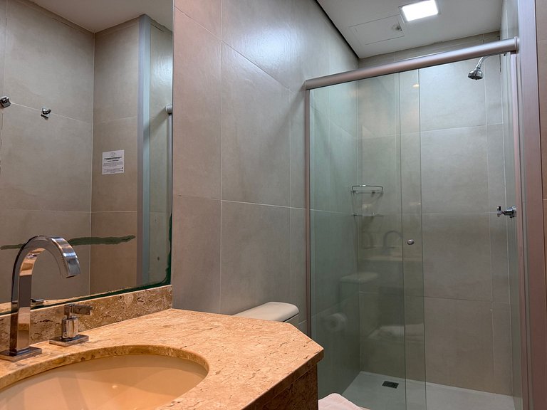 Flat com varanda e conforto nas montanhas