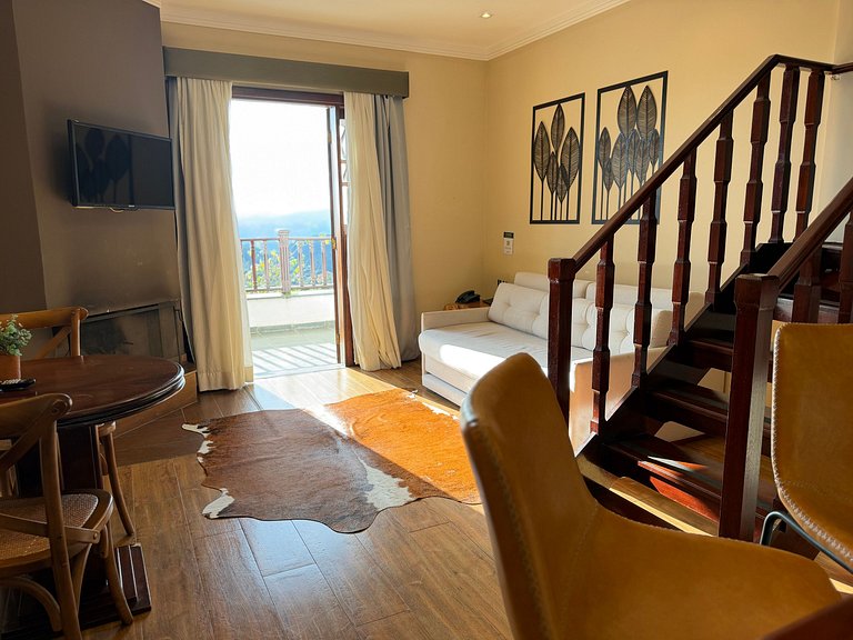 Charming duplex retreat with a view