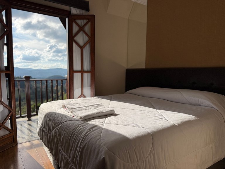 Charming duplex retreat with a view