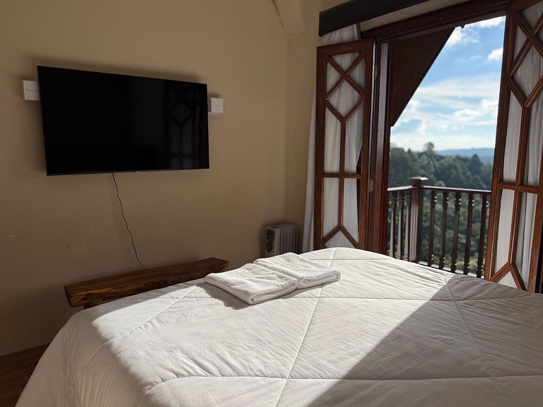 Charming duplex retreat with a view