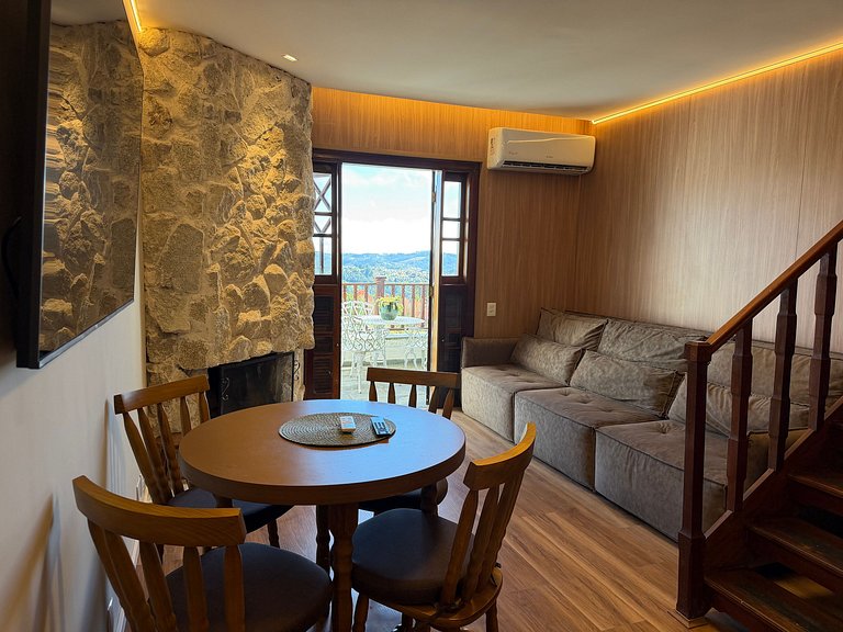 Chimenea, cocina completa y vista increíble