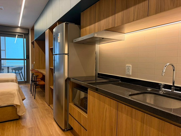 Studio Vila Madalena • Air Conditioning + Kitchen