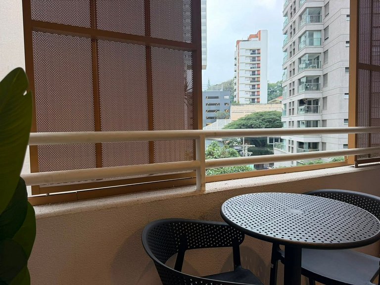 Studio Vila Madalena • Air Conditioning + Kitchen