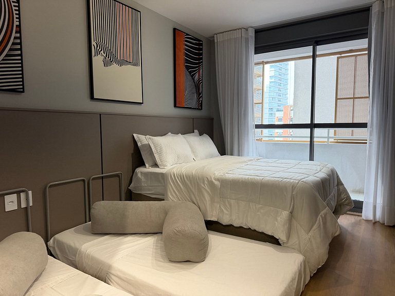 Studio p/ 4 • Vila Madalena • Ar + Cozinha