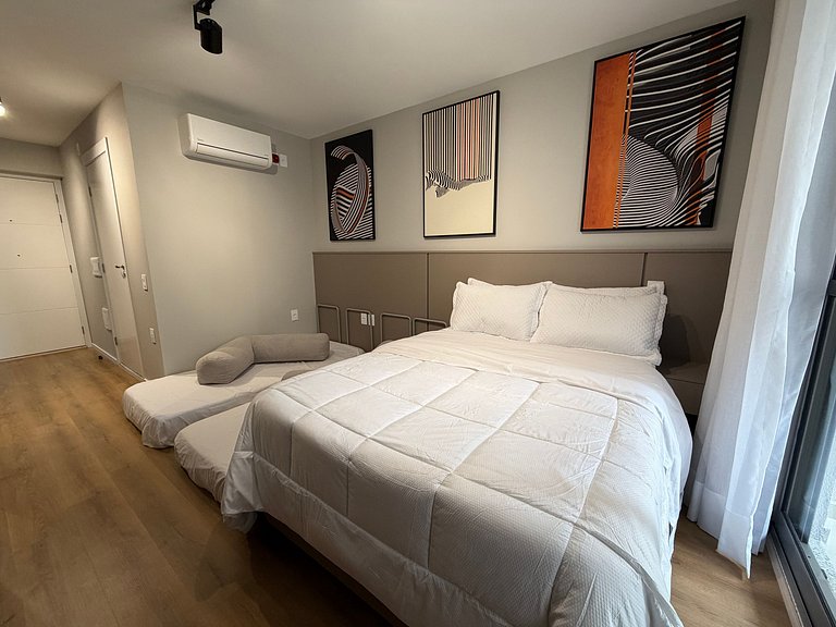 Studio p/ 4 • Vila Madalena • Ar + Cozinha